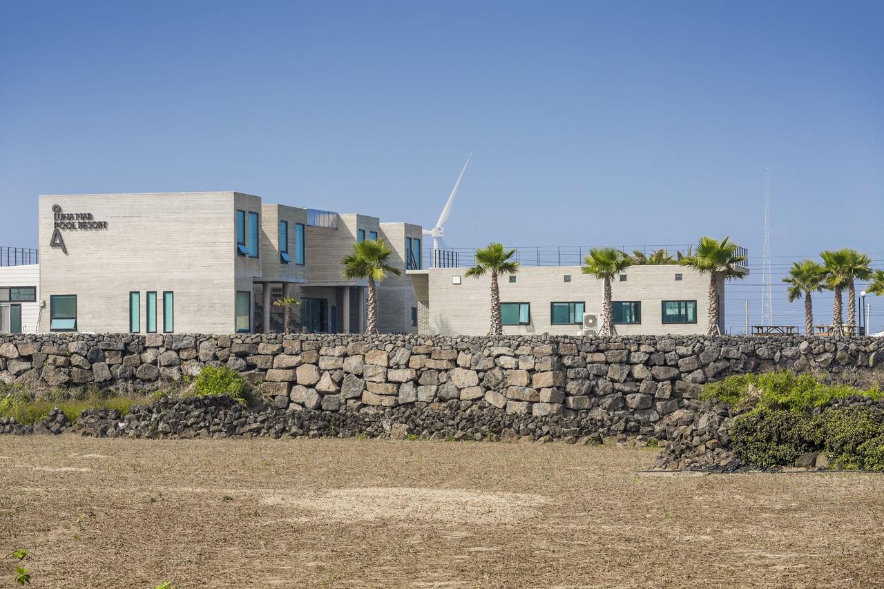 Lunamar Pension Jeju Extérieur photo