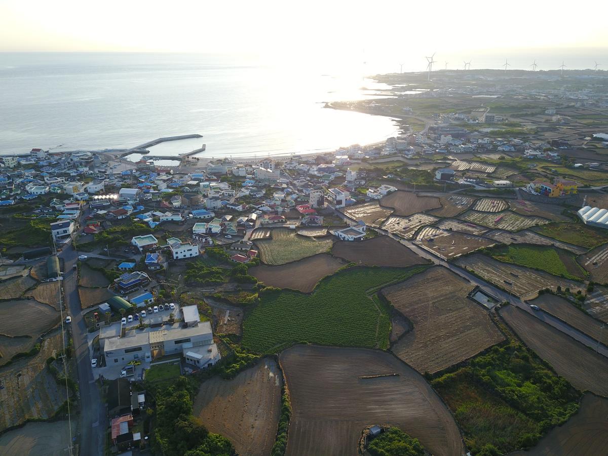 Lunamar Pension Jeju Extérieur photo